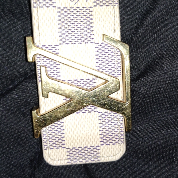 Authentic Louis Vuitton Speedy Damier 30 White Satchel and matching belt. - Picture 5 of 7